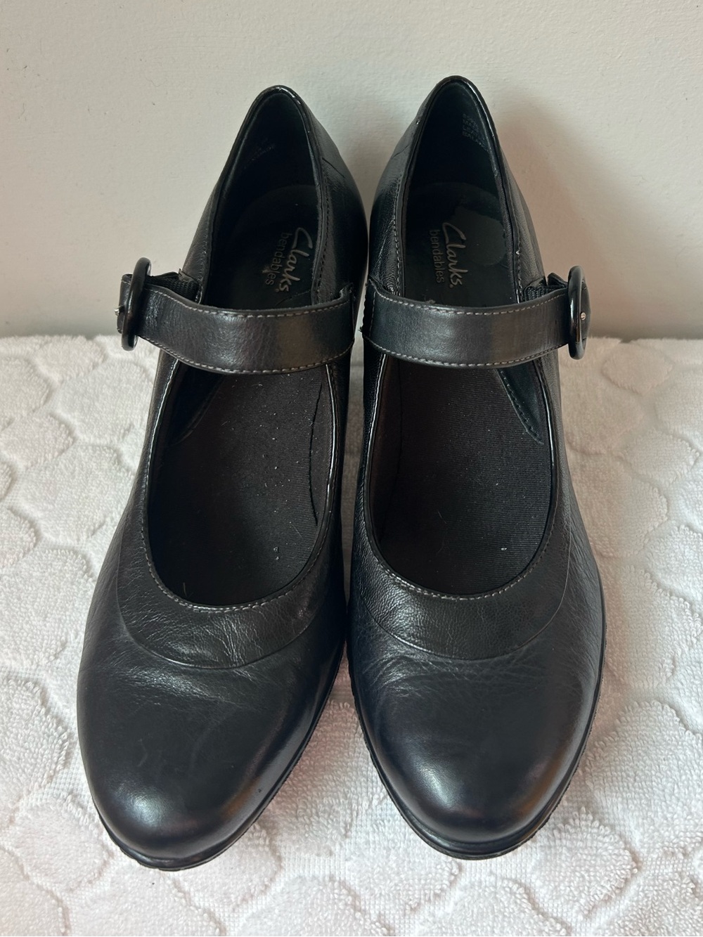 Clarks Emily 2 Mabel Black Leather Mary Jane Pumps. Size 8. - Picture 3 of 12